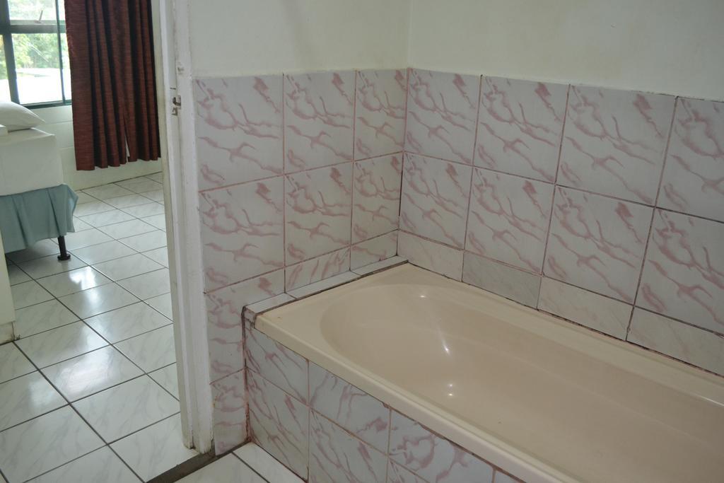 Grand Melanesian Hotel Nadi Ngoại thất bức ảnh